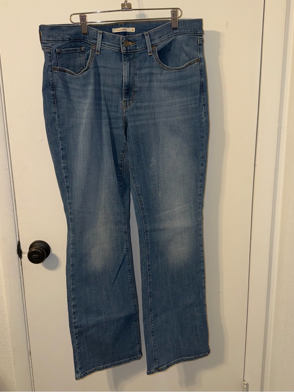 Levi Strauss & Co Classic Bootcut Jeans Size 16